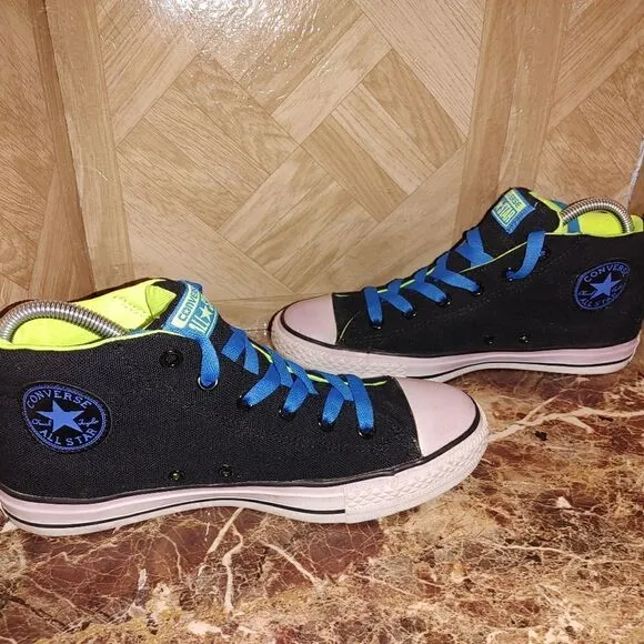 Converse men's All Star chuck Taylor mid shoes black size men 7 women 8.5.   475