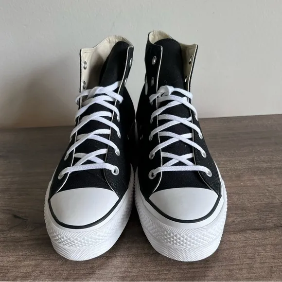Converse NEW Chuck Taylor All Star Lift Hi Women's Shoe Size 11 #B1357
