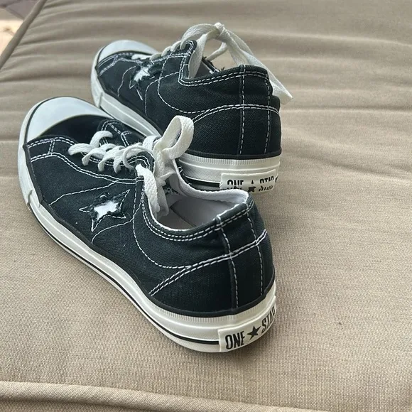 Converse One Star Black White Low Top Sneakers sz 8.5 Ladies Like New
