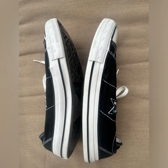 Converse One Star Black White Low Top Sneakers sz 8.5 Ladies Like New