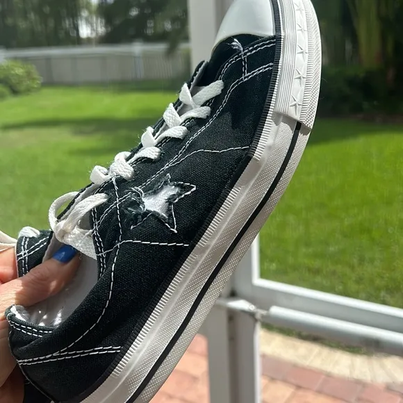 Converse One Star Black White Low Top Sneakers sz 8.5 Ladies Like New