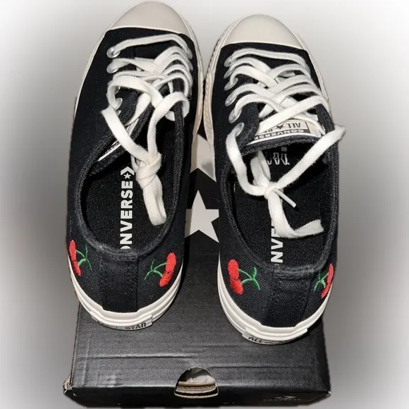 Converse Women's Chuck Taylor All Star Lift Cherry Sneakers - 8.5