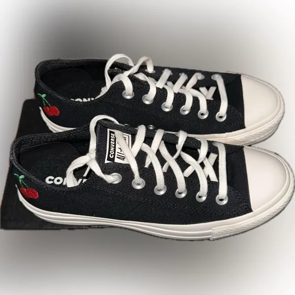Converse Women's Chuck Taylor All Star Lift Cherry Sneakers - 8.5