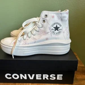 Converse Women's Chuck Taylor All Star Move Platform Floral Sneakers Shoes Sz7.5