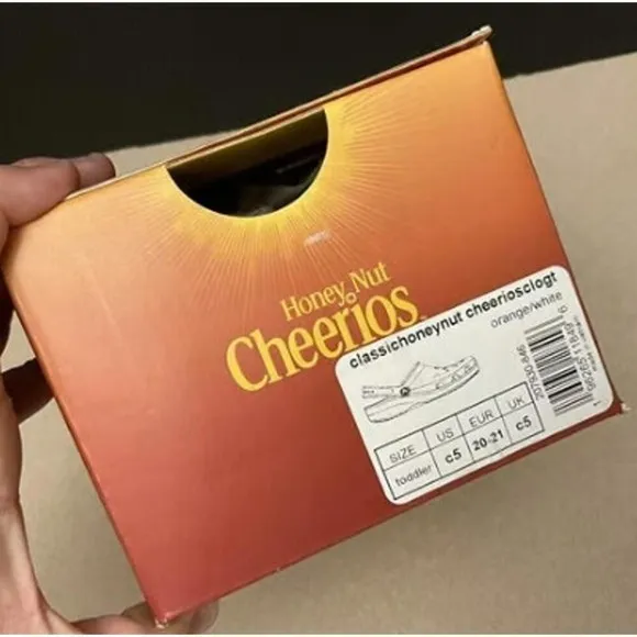 Crocs Honey Nut Cheerios Clogs SZ 5C New   Novelty Socks