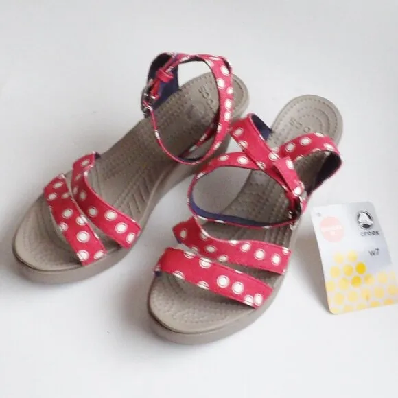 Crocs LEIGH Graphic Wedge Sandal Ankle Strap Sz 7 NWT Red &amp; White Polka Dot