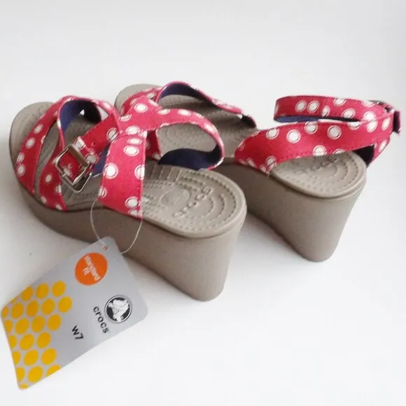 Crocs LEIGH Graphic Wedge Sandal Ankle Strap Sz 7 NWT Red &amp; White Polka Dot