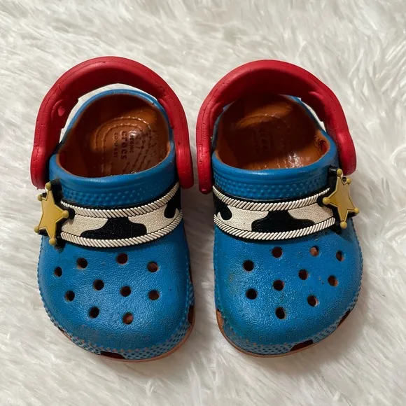 Crocs Toddler Unisex 4 Pixar Howdy Partner Woody Clog Toy Story Shoes Disney