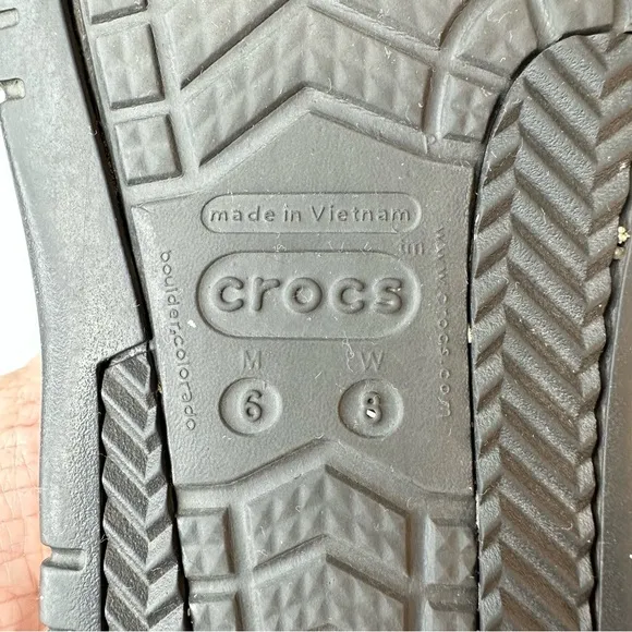 CROCS - UNISEX FRONT COURT CLOG SHOES Black &amp; White Women’s Size 8