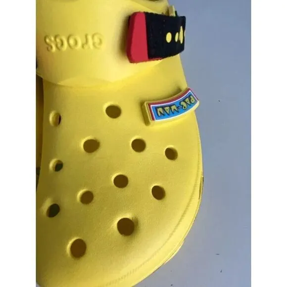 Crocs X PAC-MAN ALL-TERRAIN CLOG SHOES 209322-7C1 Only 2 Jibbitz Men's Sz 12 NEW