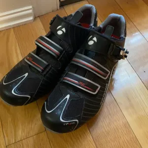 cycling shoes