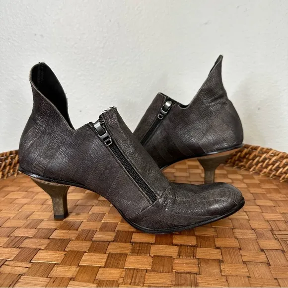 Cydwoq Cybele leather heels neutral lagenlook artsy maximalism unique bohemian