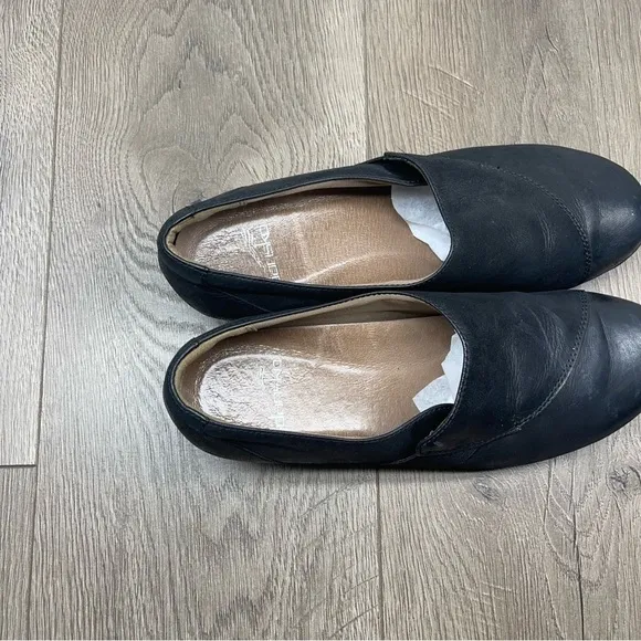 Dansko Fae Burnished Leather Slip-On Comfort Shoes Black Size 39, 8.5-9 Women’s