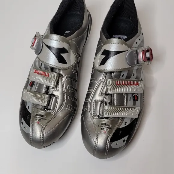 DIADORA Cycling shoes Size 39.5