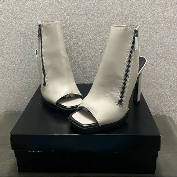 DKNY Malia Shooties Women's Size 9 Ivory Leather Neutral Classic Designer Preppy