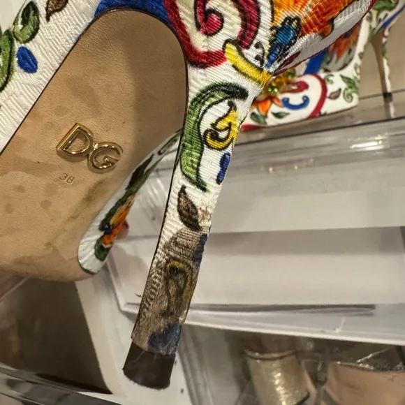 Dolce and gabbana size 38