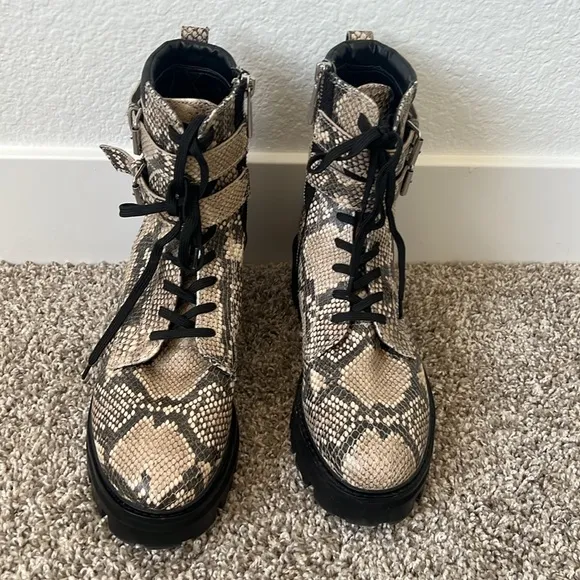 Dolce Vita Paline Snake Black and Gray Print Combat Boots Size 8.5