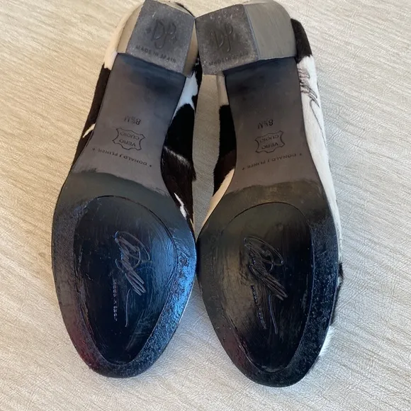 DONALD J PLINER SIGNATURE Casey Black &amp; White Calf Hair Pony Pumps Sz 8-1/2 M