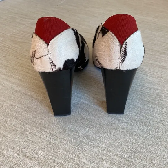 DONALD J PLINER SIGNATURE Casey Black &amp; White Calf Hair Pony Pumps Sz 8-1/2 M