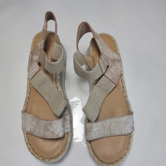 Donald Pliner Espardrilles Size 10M