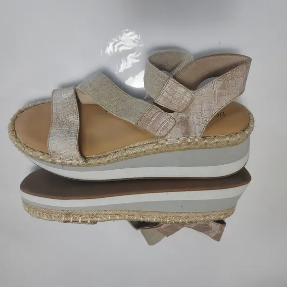 Donald Pliner Espardrilles Size 10M
