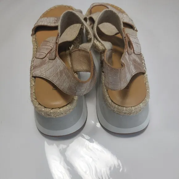 Donald Pliner Espardrilles Size 10M