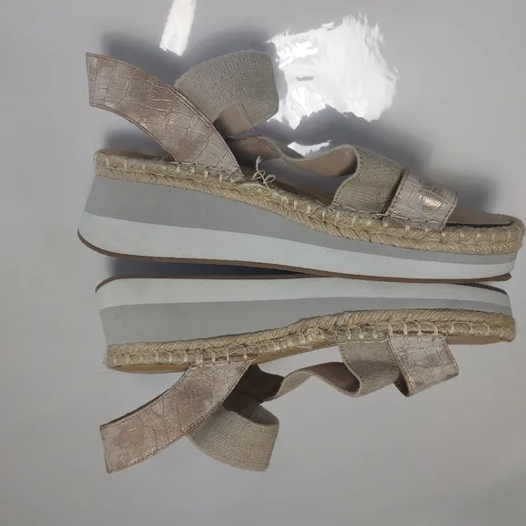 Donald Pliner Espardrilles Size 10M