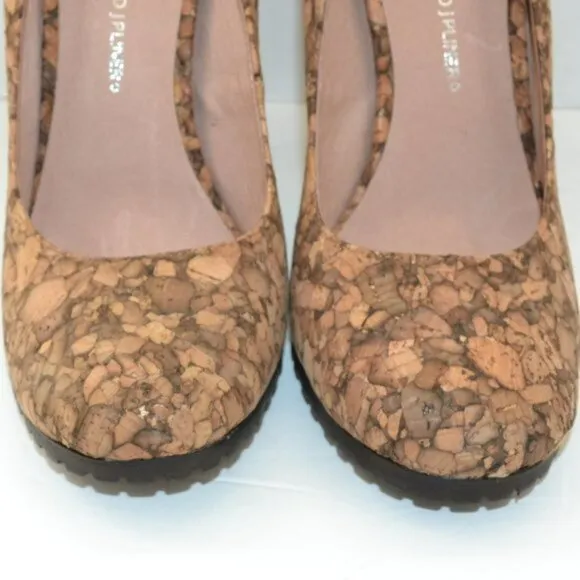 Donald Pliner Neutral Tan Brown Beige Cork Green Leather Soles High Heels 8.5