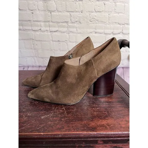 Donald Pliner suede Kerie ankle booties SZ 11