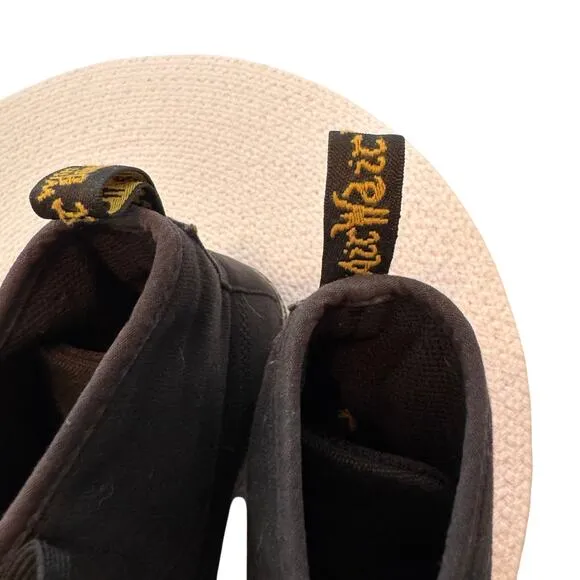 Dr. Marten Shoreditch Canvas Hightop shoes