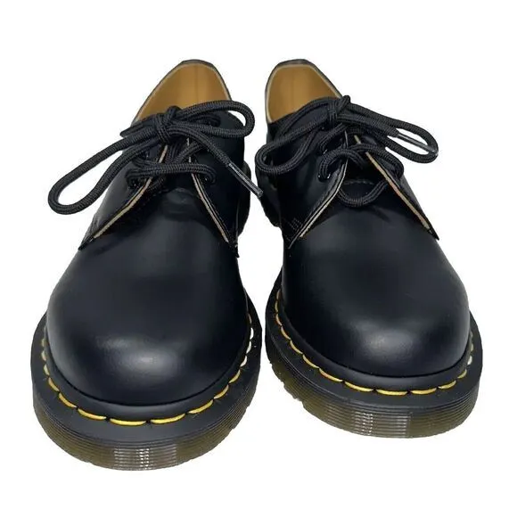 Dr. Martens AirWair Women's NWT Smooth Leather Oxford Shoes Black‎ #11837 Sz 9
