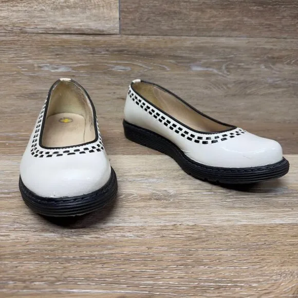 Dr. Martens Kelly White Patent Leather Low Wedge Comfort Shoe Women's Si…
