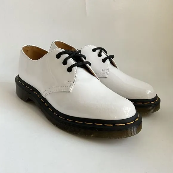 Dr. Martens Oxfords Women Size 6M White 26754 Patent Leather 3 Eye Lace-up