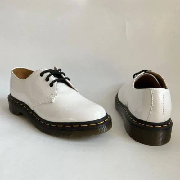 Dr. Martens Oxfords Women Size 6M White 26754 Patent Leather 3 Eye Lace-up