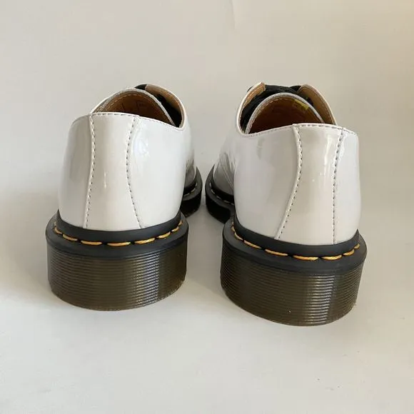 Dr. Martens Oxfords Women Size 6M White 26754 Patent Leather 3 Eye Lace-up