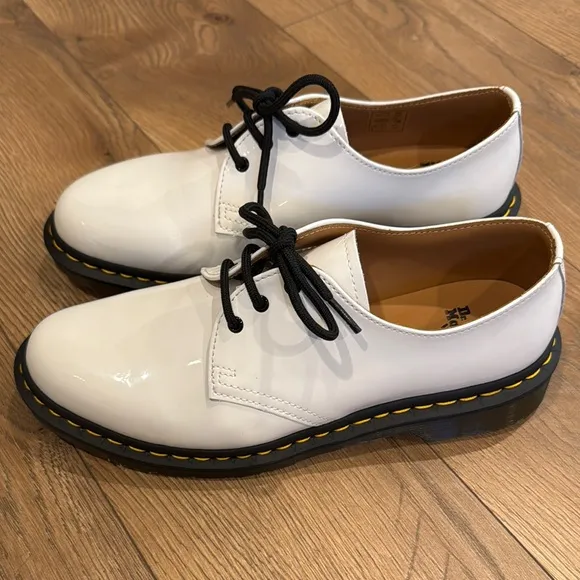 Dr. Martens Women’s 1461 Patent Leather Oxford Shoes White The Original Size 8