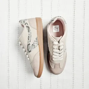 DV Dolce Vita Quantum Sneakers Lace Up  Athleisure Shoes Animal Print 8 NIB