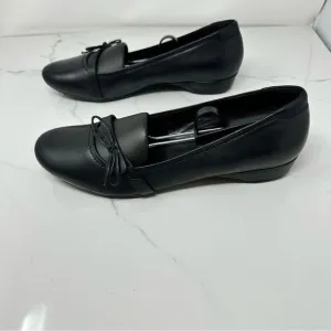Ecco Mary Janes- Size 10
