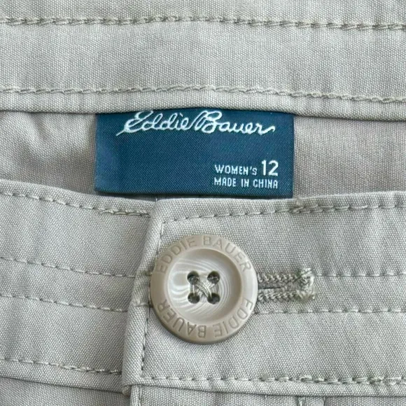 Eddie Bauer Shorts Classic Cargo Chino Side Zipper Neutral Tan Beige Size 12