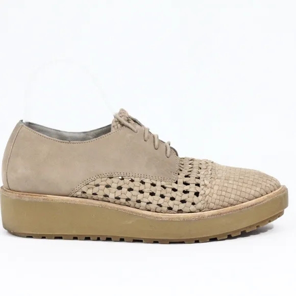 Eileen Fisher Oath Oxford Cap Toe Shoes sz 9 Women Wedge Leather