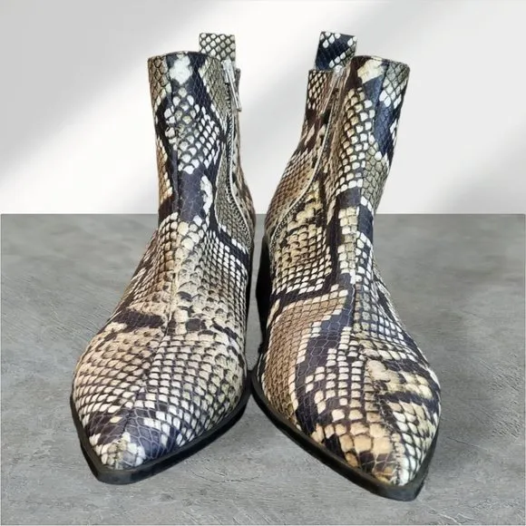 EVERLANE ANKLE BOOT  SNAKESKIN PRINT LEATHER POINTED TOE Women's 6 (Shoes)