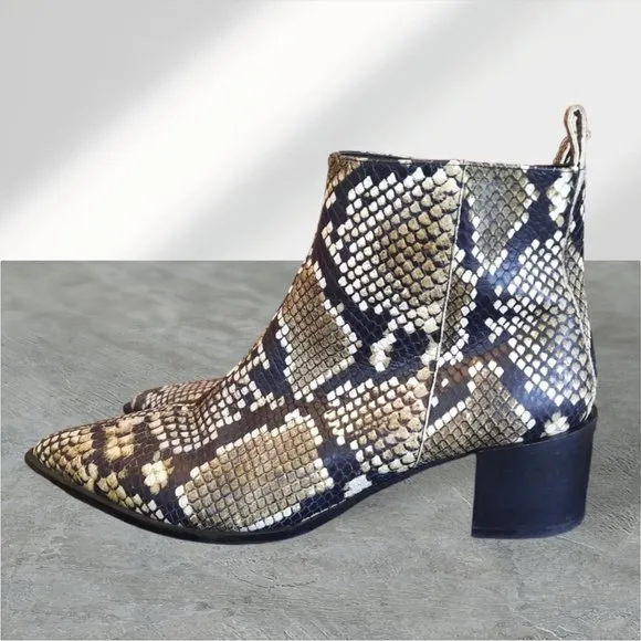 EVERLANE ANKLE BOOT  SNAKESKIN PRINT LEATHER POINTED TOE Women's 6 (Shoes)