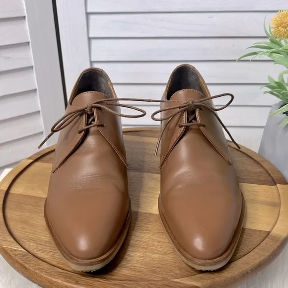 EVERLANE l Neutral Tan Pointed Toe Lace Up Comfort Oxford Preppy Casual Shoe 6