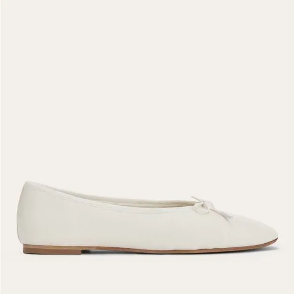 EVERLANE The Italian Leather Day Ballet Flat in White Slip On Bow Toe Size 9 NEW