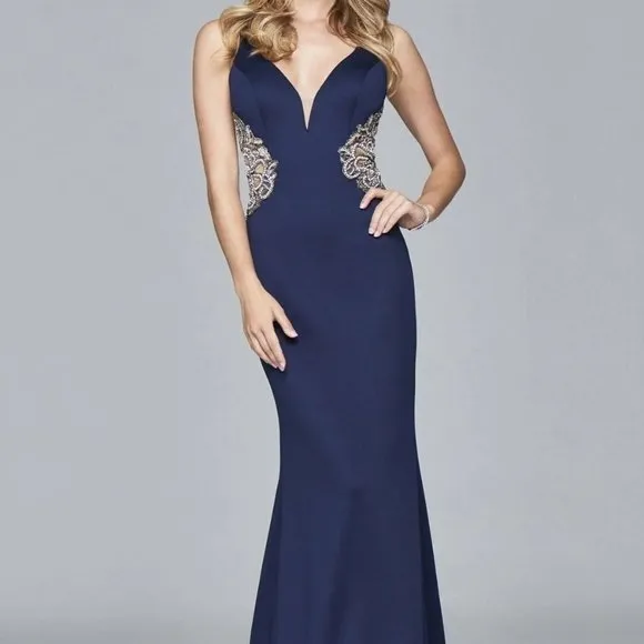 Faviana Size 6 Long Fitted Dress With Beading At Side Waist And Open Back