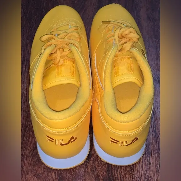 Fila size 9.5 men