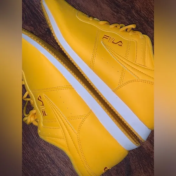 Fila size 9.5 men