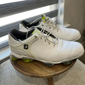 FootJoy  TOUR-S golf shoes size 8.5 White and Green. Men’s