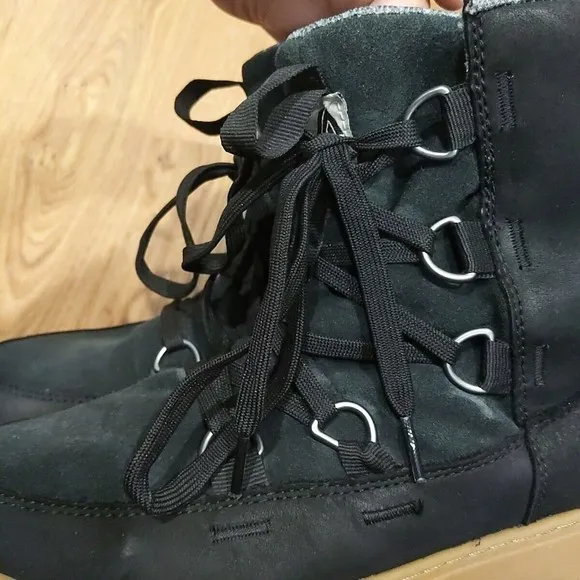 Forsake Women Lucie Waterproof Leather Outdoor Sneaker Boot Size 10 Black Hiking