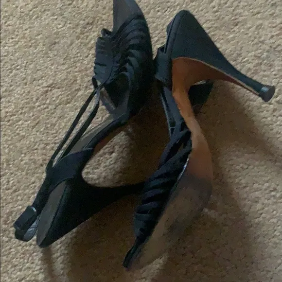 FREDERICK’S OF HOLLYWOOD BLACK STRAPPY HEELS SZ 6